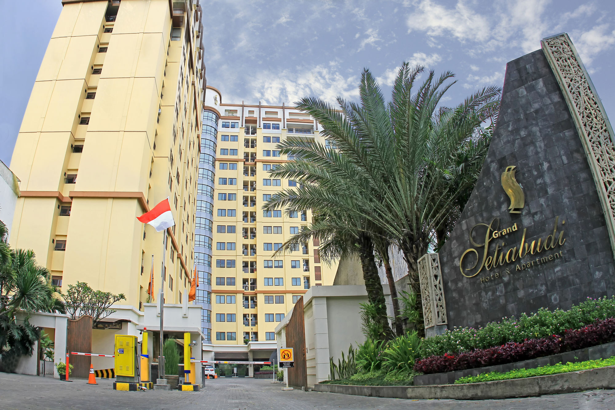 Grand Setiabudi Hotel Bandung Zewnętrze zdjęcie