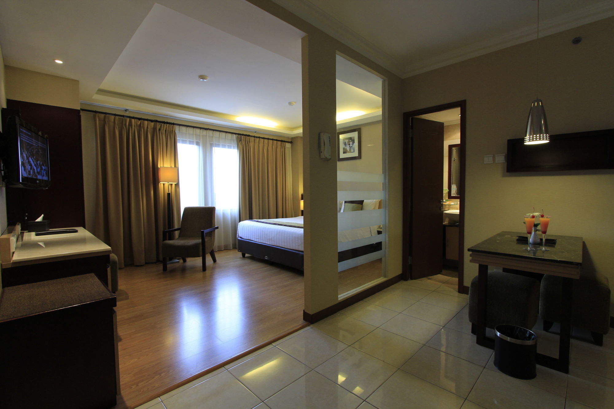 Grand Setiabudi Hotel Bandung Zewnętrze zdjęcie
